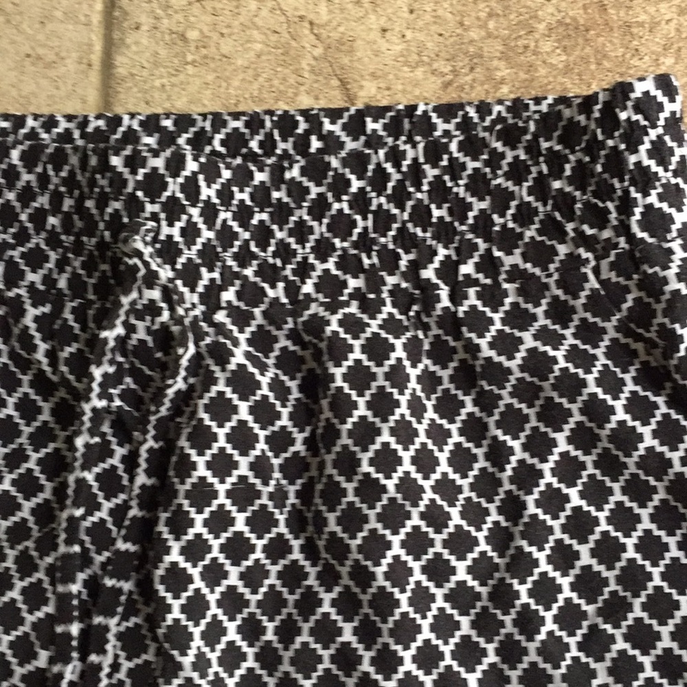 Pants - Picture 2 of 4